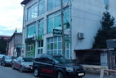 Spațiu comercial, de 30 mp, în Central - 1