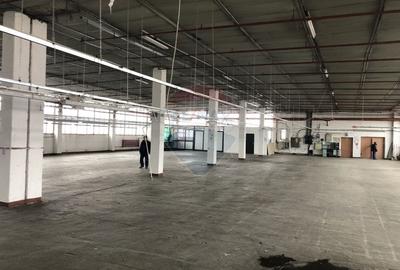 Spatiu industrial de inchiriat,  1650 mp, zona aeroportului, la etaj - 5