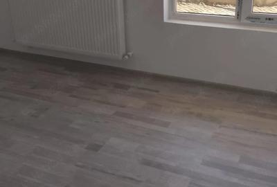 Casă cu 6 camere cu Teren 138 Mp în Lumina