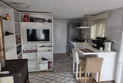Casă cu 3 camere în Colibi - 1