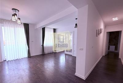 Apartament cu 3 camere decomandat în Exterior Est - 2