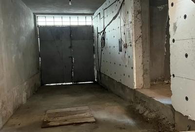 Casă cu 3 camere în Central