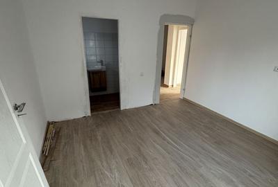 Casă cu 3 camere în Domnești - 12