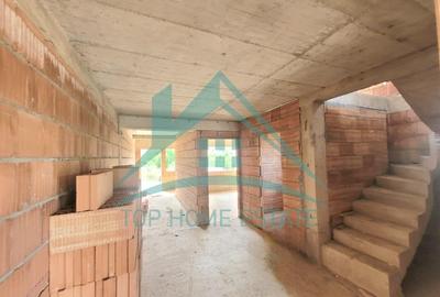 Duplex de vanzare intr-o zona retrasa in Dezmir! - 4