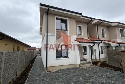 Duplex despartit | Inainte de Kaufland | Toate utilitatile | Curte amenajata - 1