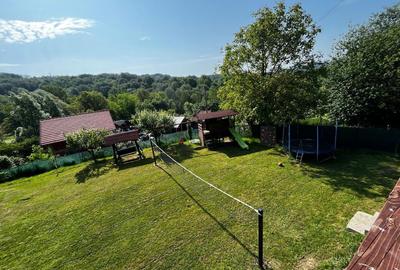 Casă cu 4 camere în Vernești