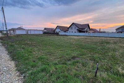 Teren de 600 mp, în Apateu - 2