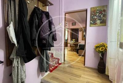 Casă cu 7 camere cu Teren 267 Mp în Nufărul - 11