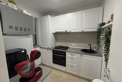 Garsonieră decomandată în Titan - 4