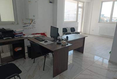 Apartament cu 3 camere decomandat în Ultracentral