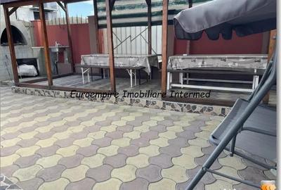 Casă cu 7 camere cu Teren 190 Mp în Central - 3