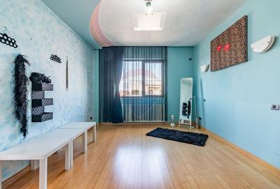 Casă cu 7 camere cu Teren 745 Mp în Corbeanca - 3