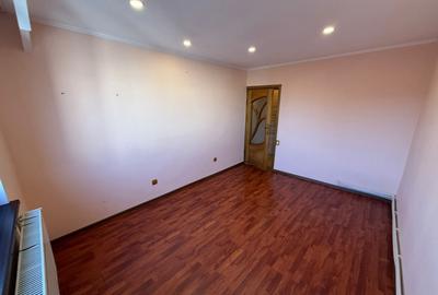 Apartament cu 3 camere semidecomandat în Vest - 4
