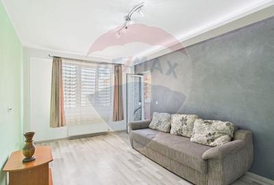 Apartament cu 3 camere semidecomandat, mobilat în Astra - 1