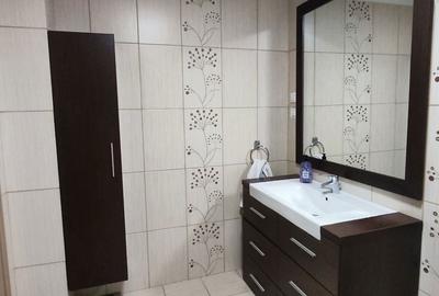Casă cu 4 camere cu Teren 187 Mp în 1 Decembrie - 8