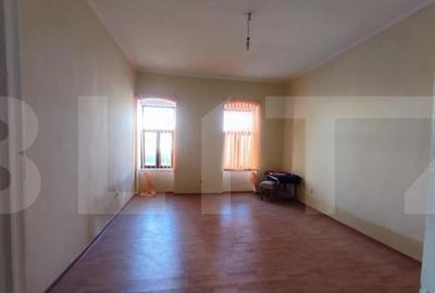 Spatiu comercial 83 mp, central - 4