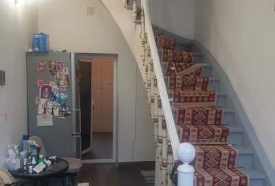 Casă cu 4 camere cu Canalizare în Peninsula - 2