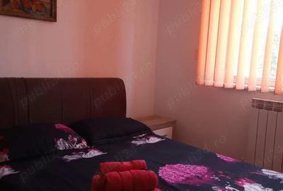 Inchiriez apartament 2 camere ultracentral mobilat,utilat doar termen lung Inchiriez apartament 2 camere ultracentral mobilat,utilat doar termen lung - 2