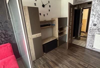Garsonieră decomandată în Central - 7