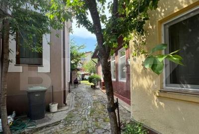 Casa de vanzare, cu 2 camere, 42 mp, zona 13 Septembrie - 11