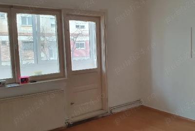 Apartament cu 2 camere semidecomandat în Soarelui - 4