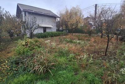 Casă cu 3 camere cu Canalizare în Valea Lupului