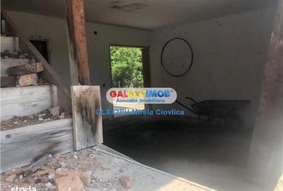 Casă cu 6 camere cu Teren 1513 Mp în Cornu - 4