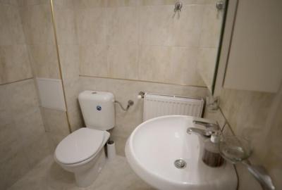Apartament de vanzare in zona Coresi - 2
