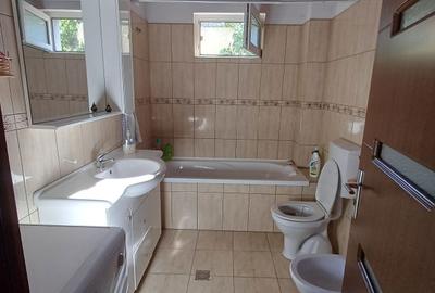 Casă cu 4 camere în Șofronea - 6