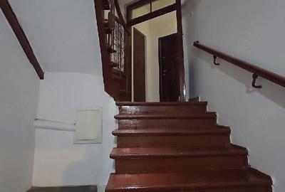 Apartament cu 4 camere decomandat în Magheru - 9