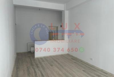 Apartament cu 3 camere decomandat în Babadag - 9