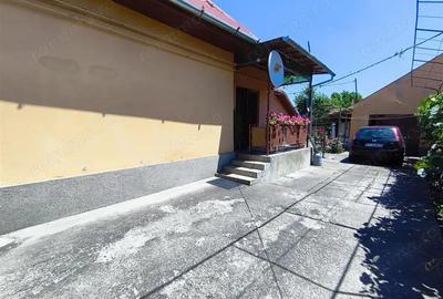 Casa pe un nivel renovata,curte individuala teren 780mp Casa pe un nivel renovata,curte individuala teren 780mp - 3