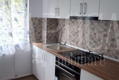 Apartament cu 3 camere decomandat în Nufărul - 5