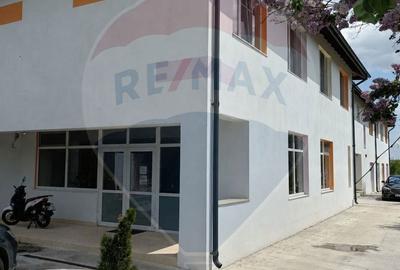 Spațiu comercial, de 447.5 mp, în Central