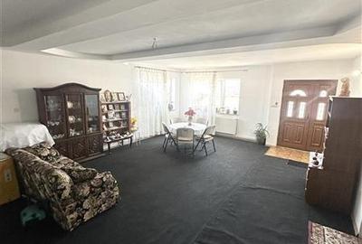 Casă individuală cu 5 camere cu Canalizare în Central - 36