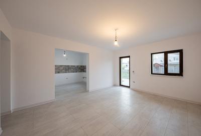 Duplex cu 5 camere cu Canalizare în Dumbrăvița - 2