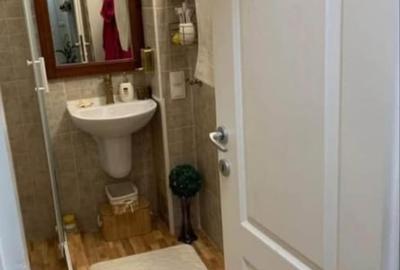 Apartament cu 3 camere decomandat în Sud-Vest