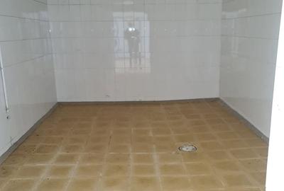 Spațiu comercial, de 6,400 mp, în Carani - 7