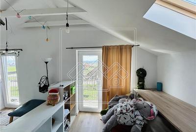 Casă individuală cu 4 camere cu Canalizare în Șura Mică - 11