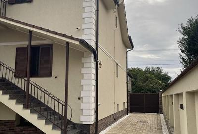 Casă cu 4 camere în Central - 4