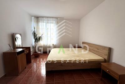 Apartament cu 2 camere semidecomandat, mobilat în Central