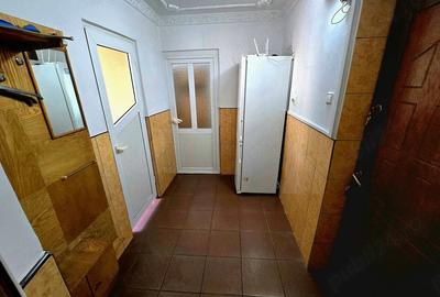 Apartament cu 3 camere semidecomandat în Central - 7