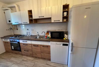 Apartament cu 3 camere decomandat în Central - 11