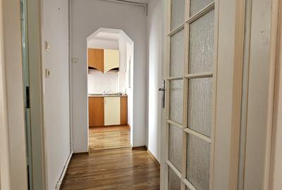 Apartament 2 camere, decomandat,mobilat si utilat, la Poalele Cetatii Apartament 2 camere, decomandat,mobilat si utilat, la Poalele Cetatii - 7