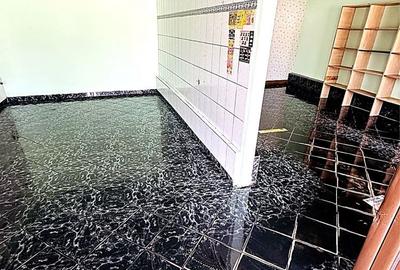 Spațiu comercial, de 50 mp, în Central - 4