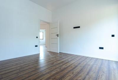 Apartament cu 7 camere decomandat în Florești - 5