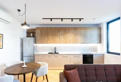 Apartament cu 2 camere decomandat în Take Ionescu