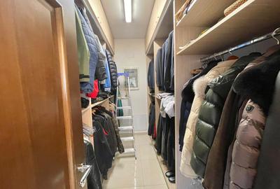 Casa - Damaroaia, Heerastrau, Expozitiei - 34