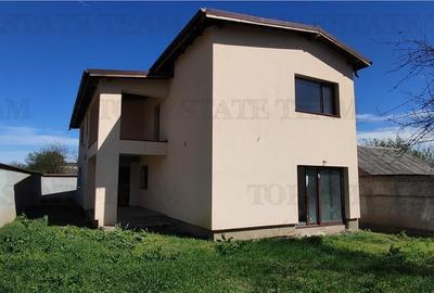 Casa spatioasa la un pret avantajos de vanzare in Corbeanca - 2