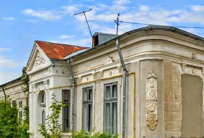 Casa cu farmec interbelic de vanzare in centrul ora?ului Buzau